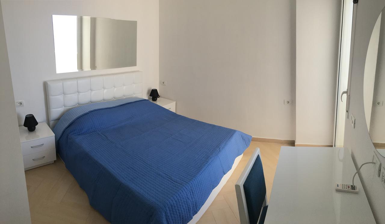 White Residence Apartament Sarande Exterior photo
