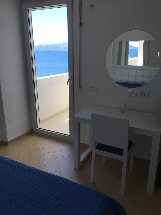 White Residence Apartament Sarande Exterior photo